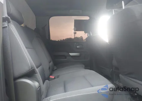 2018 Chevrolet Silverado 1500 1Lt from USA, damaged, VIN 3GCPCREC9JG181853